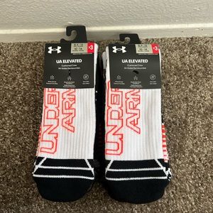 Under Armour elevated cushion crew socks